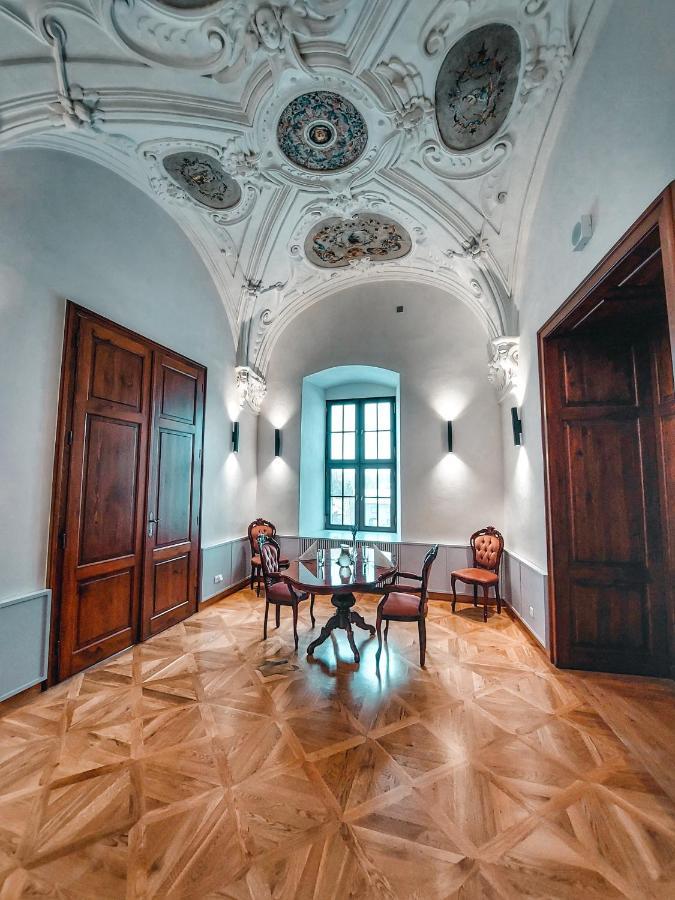 Hotel Zámek Třešť Exterior foto