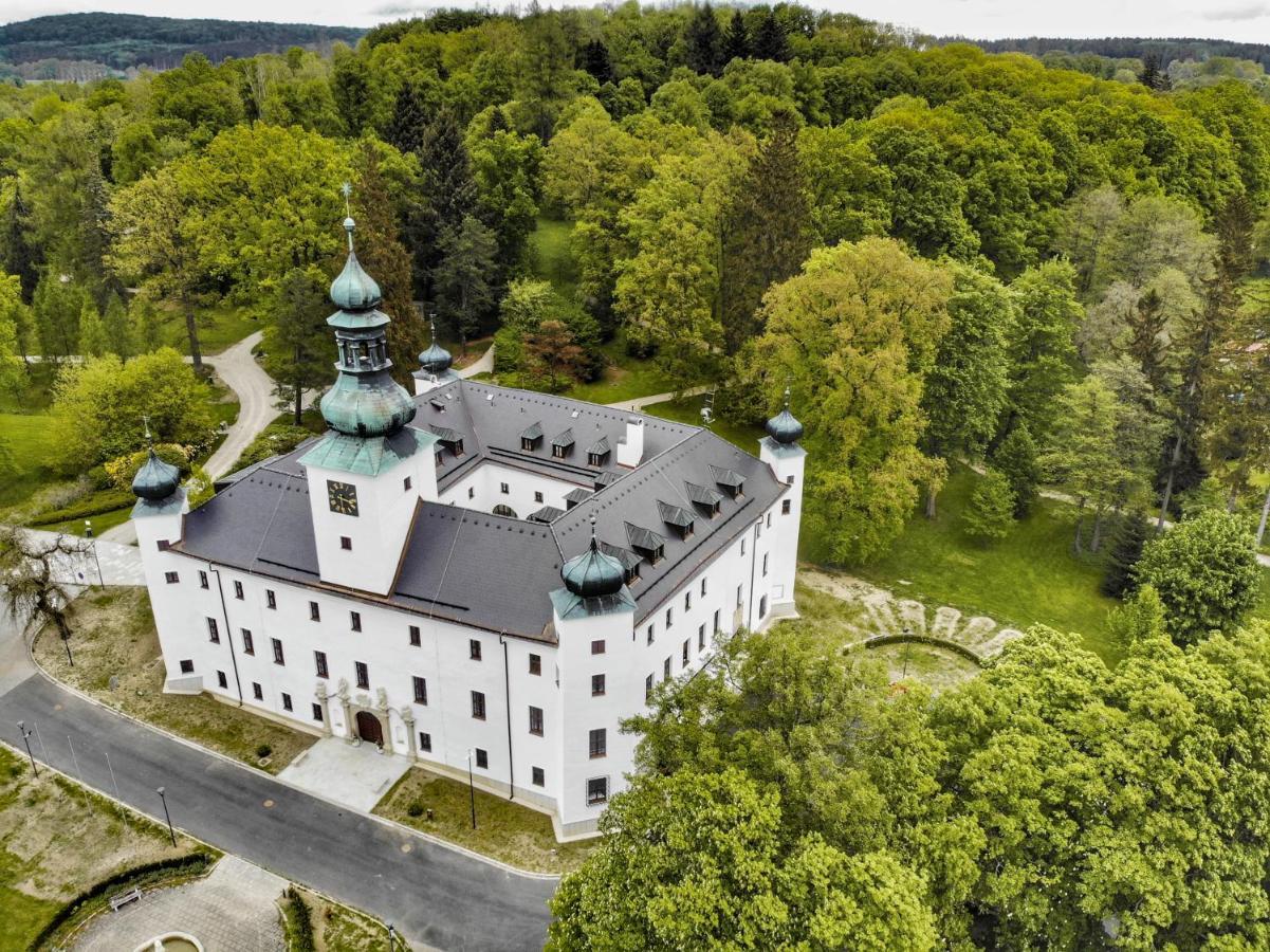 Hotel Zámek Třešť Exterior foto